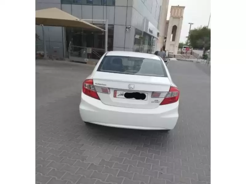 مستعملة Honda Civic للبيع في الدوحة #6983 - 1  صورة 